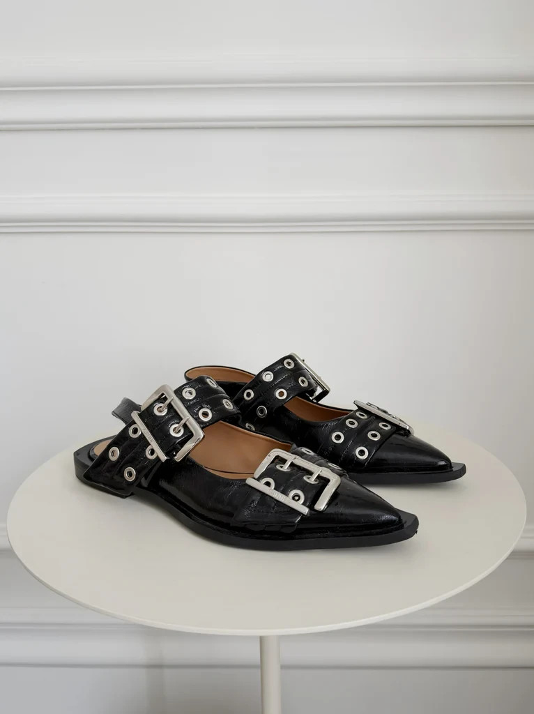 GANNI Leather Pointed Flats (SIZE 37)