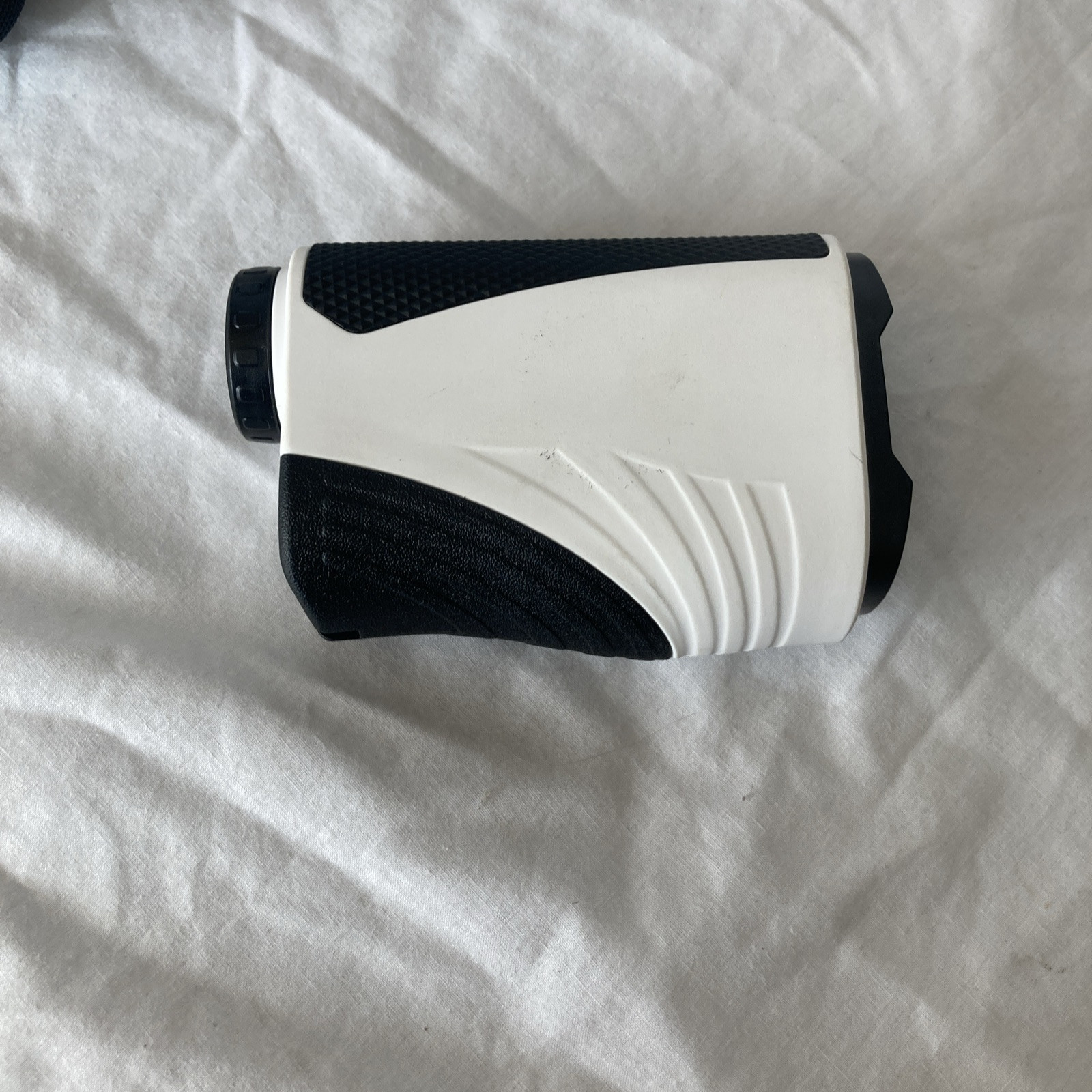 Vykure Rangefinder with Slope, Magnet Mount and Pin locking vibration