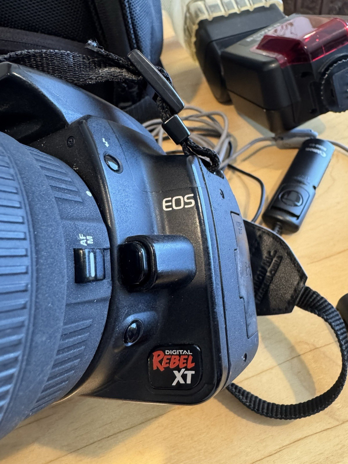 Canon EOS Digital Rebel XT DSLR Kit w/ Sigma 70-300mm Lens, Bag