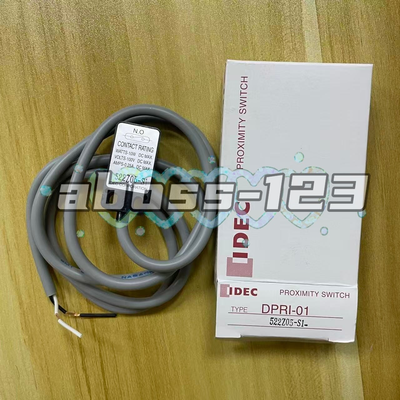 IDEC DPRI-01 Proximity Switch#1pcs New In Box