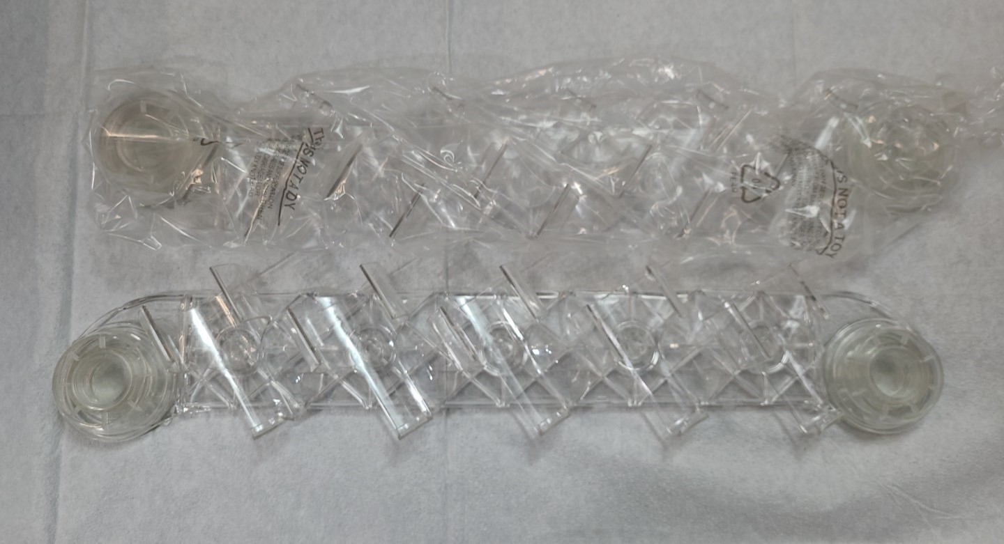 iSEE APEX 1091103 Vault Display Cooler Door Rack- Apex Clear Wide - LOT OF 2