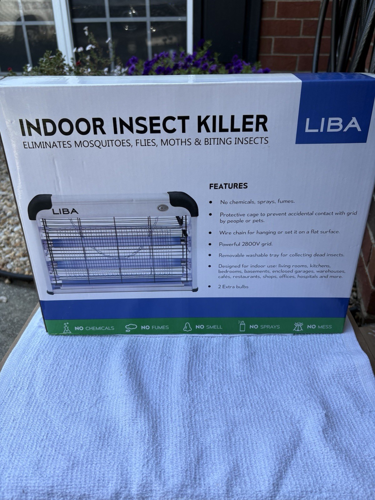 Liba Electric Bug Zapper, Indoor Insect Killer - (2) Extra Replacement Bulbs