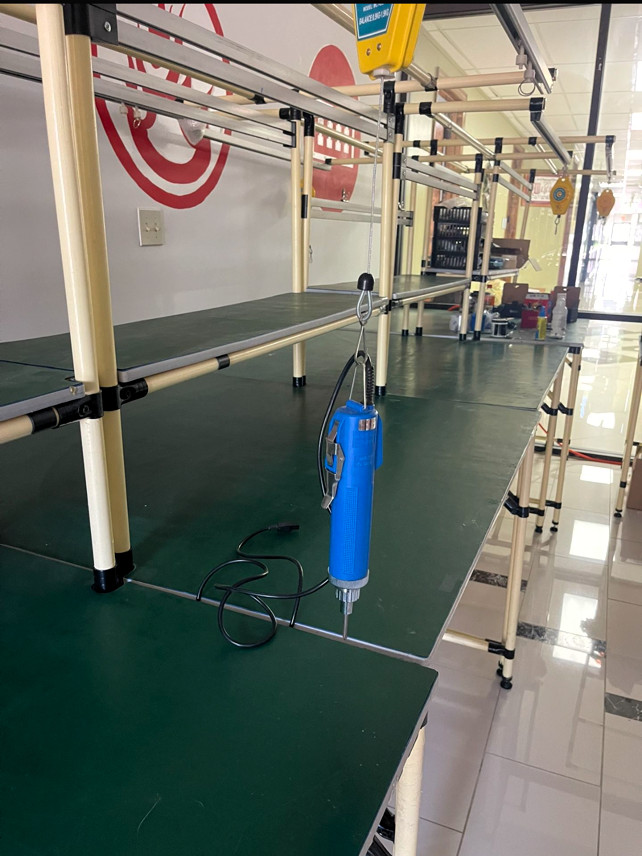 Industrial Workbench Assembly Line Table Modular Pipe & Joint Workstation