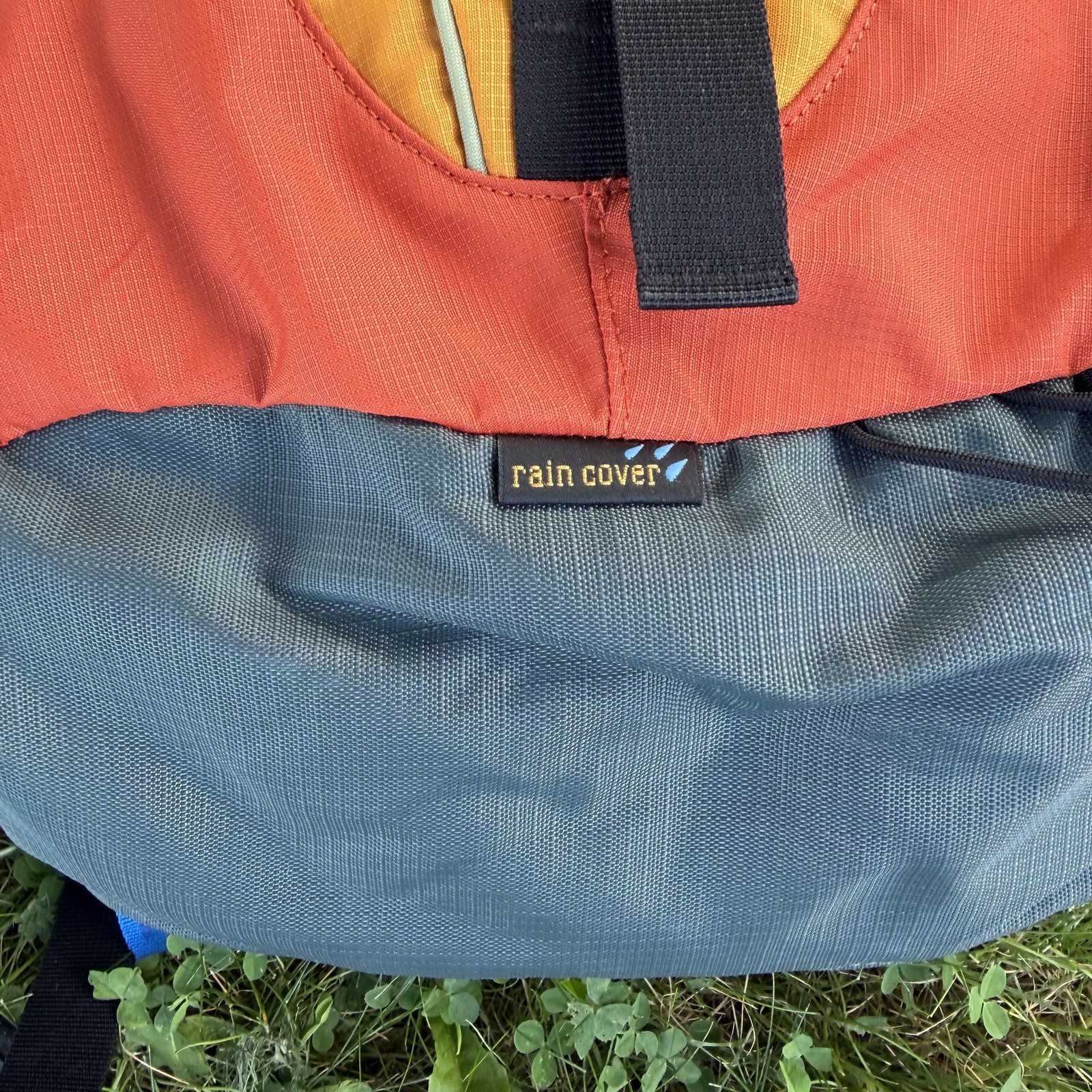 Deuter AC Lite 15 Hiking Backpack 15L Hydration Pack CamelBak 70 oz Rain Cover