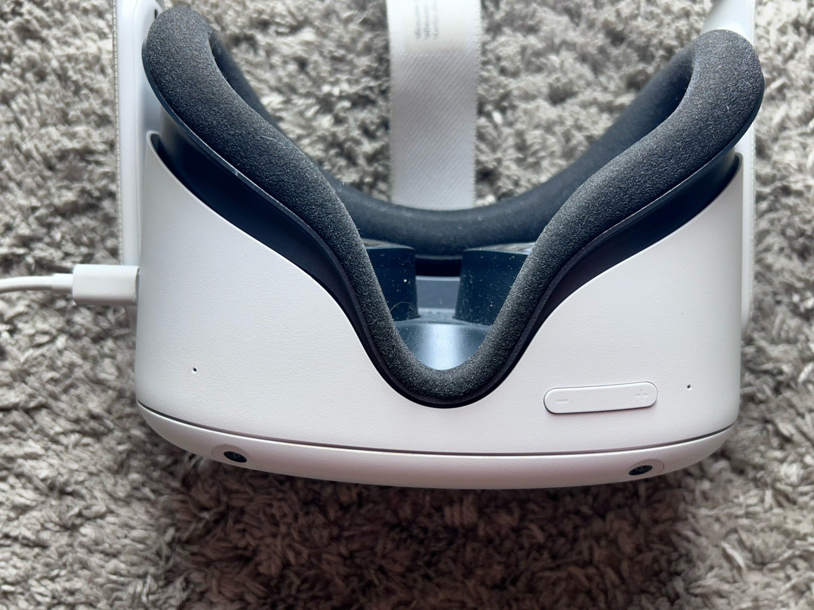 Oculus Quest 2 (128GB) Virtual Reality Headset OG NO CONTROLLERS WORKING
