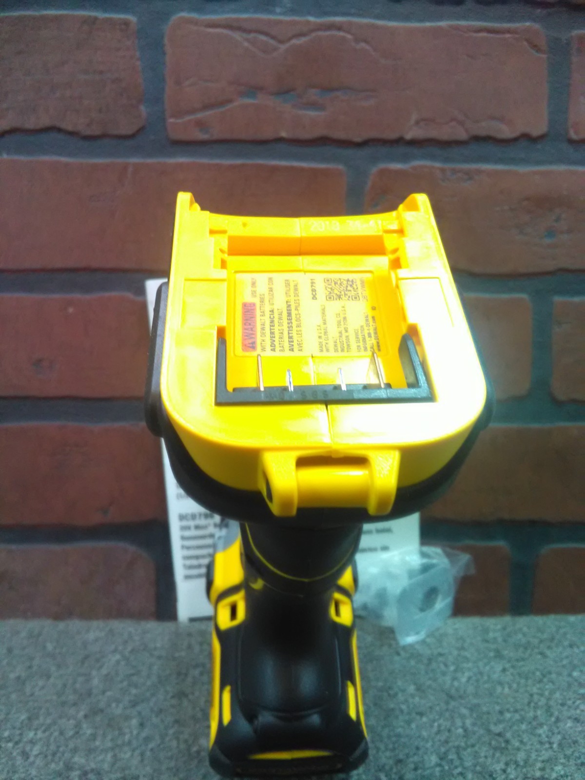 Dewalt DCD791 20V MAX XR Brushless 1/2" Drill Driver-***NEW***