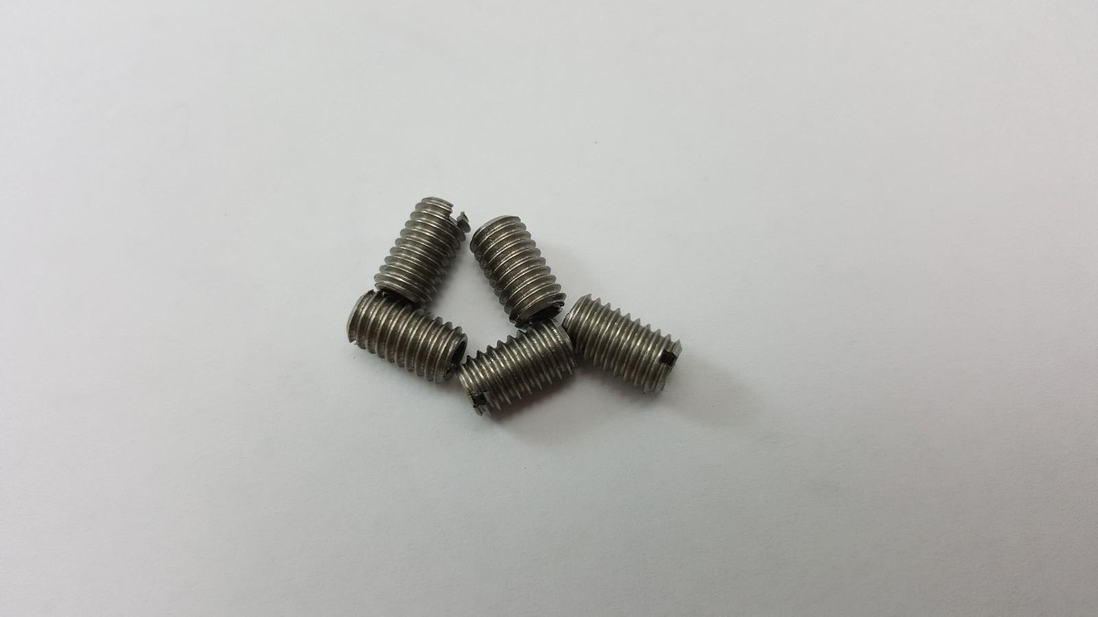 5 x THREAD ADAPTERS - M6 6MM MALE TO M4 4MM FEMALE - THREADED REDUCERS