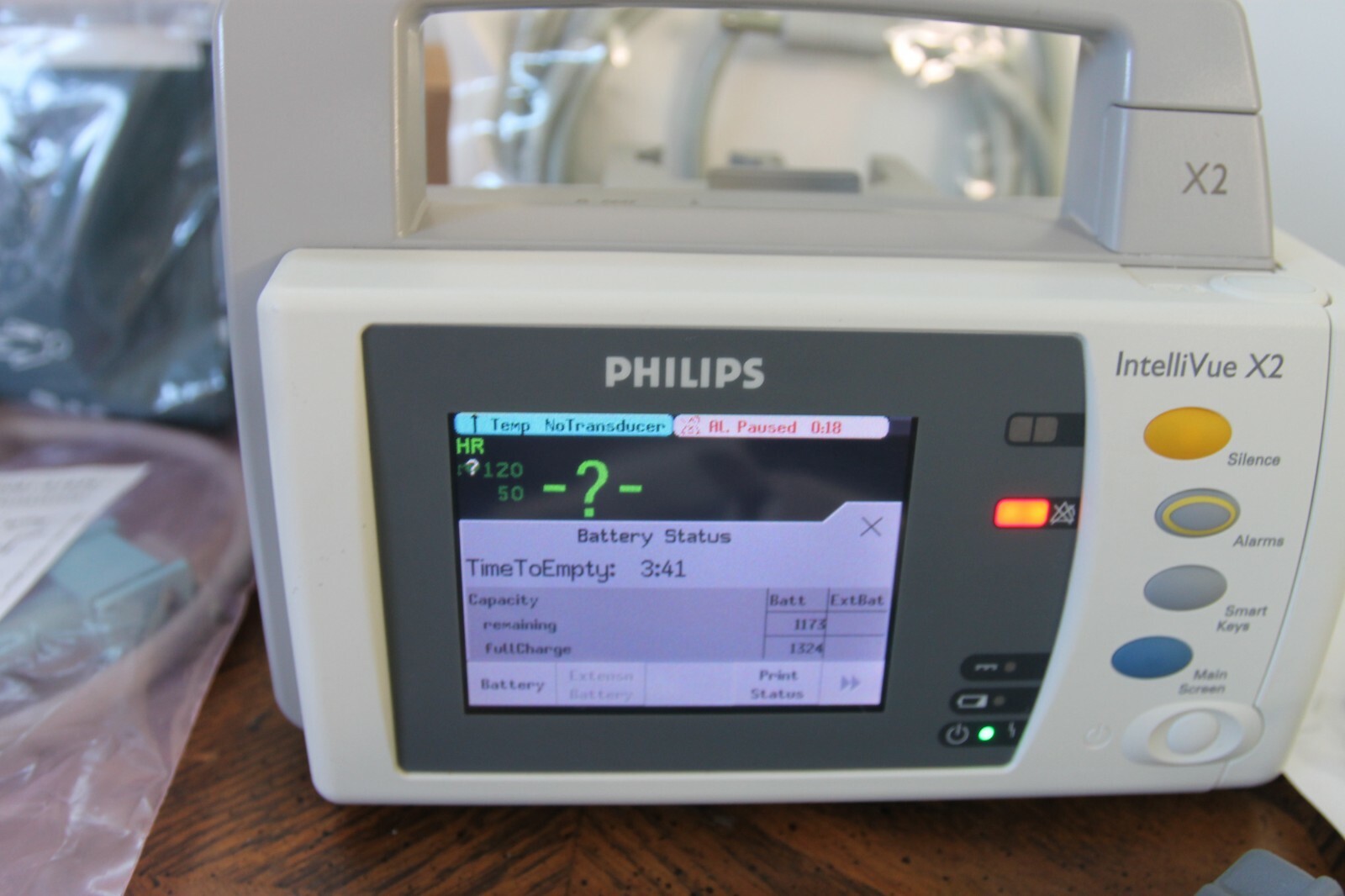 Philips IntelliVue X2/MP2 M3002A & M8023A new charger Kit Clamp all accessories