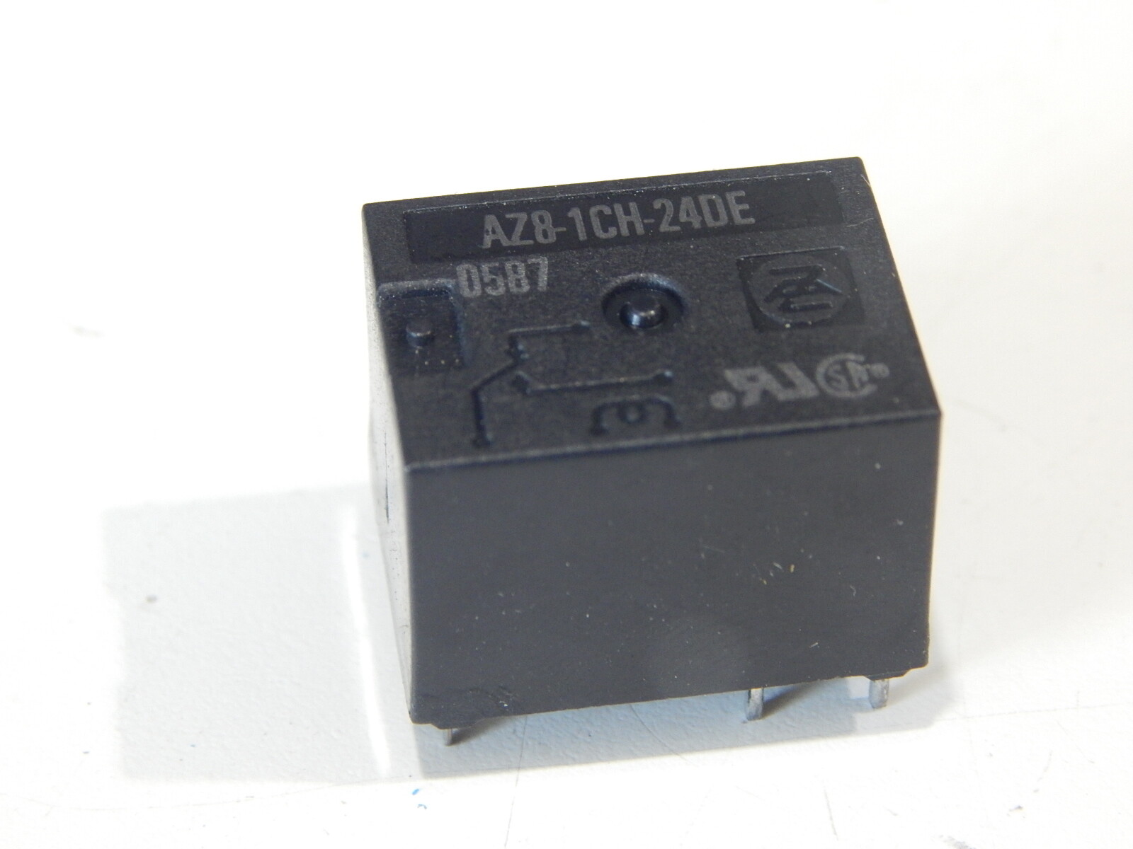 AMERICAN ZETTLER AZ8-1CH-24DE Relay,Miniature,PC Board, 24 Vdc, 6 Amps