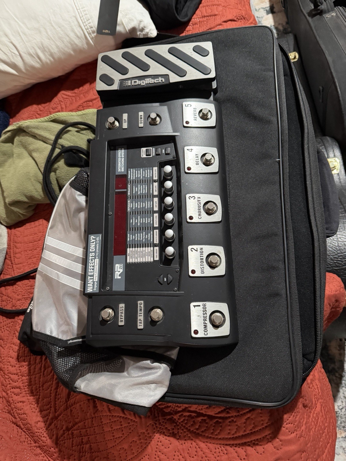 DigiTech rp500 Digital Multi-Effects Processor Pedal for Electric Guitar