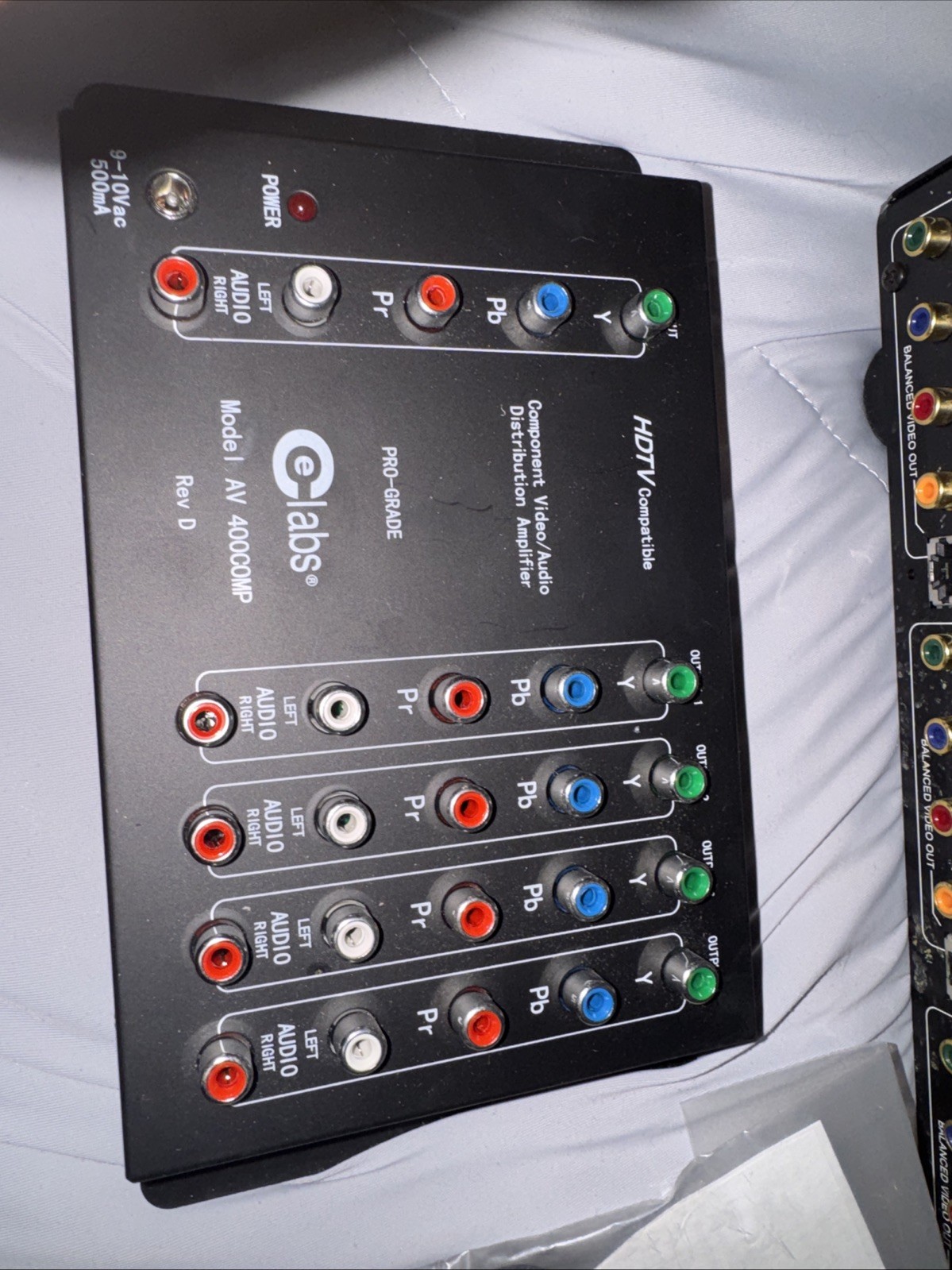 Xantech HD44C5 With Remote Receivers And Cables