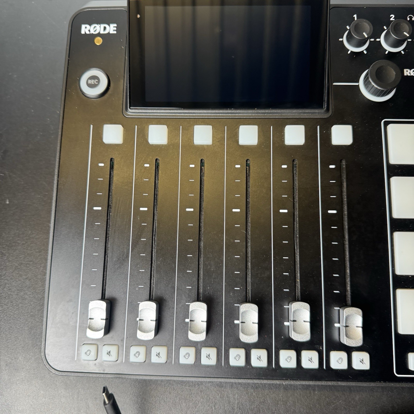Rode RODECaster Pro II 8 Channels Integrated Audio Production Studio