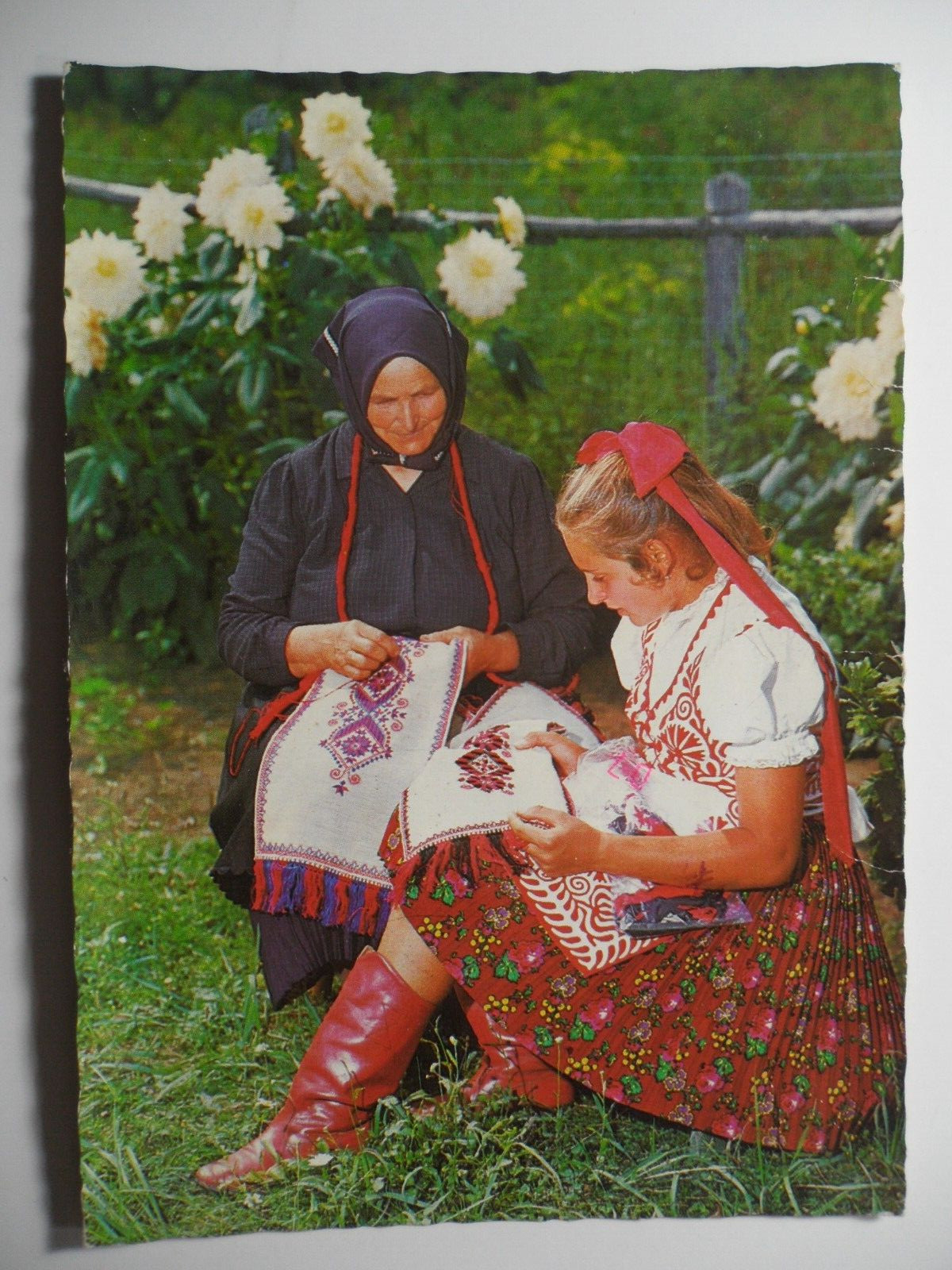 STAMPMART : HUNGRY BUDAPEST 1977 CANCEL POSTCARD USED TO MASS USA