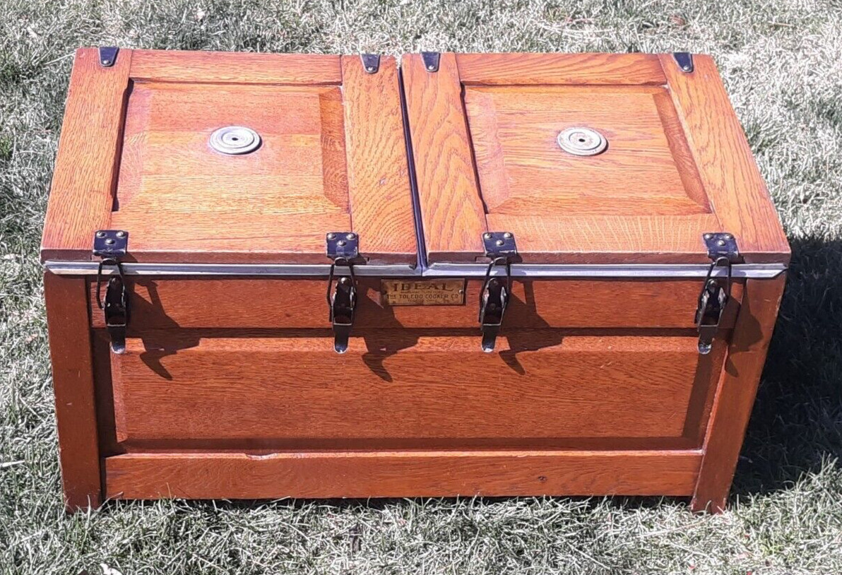 Excellent 1914 "The Toledo Cooker Co."  IDEAL, Tiger Oak Double Cooker