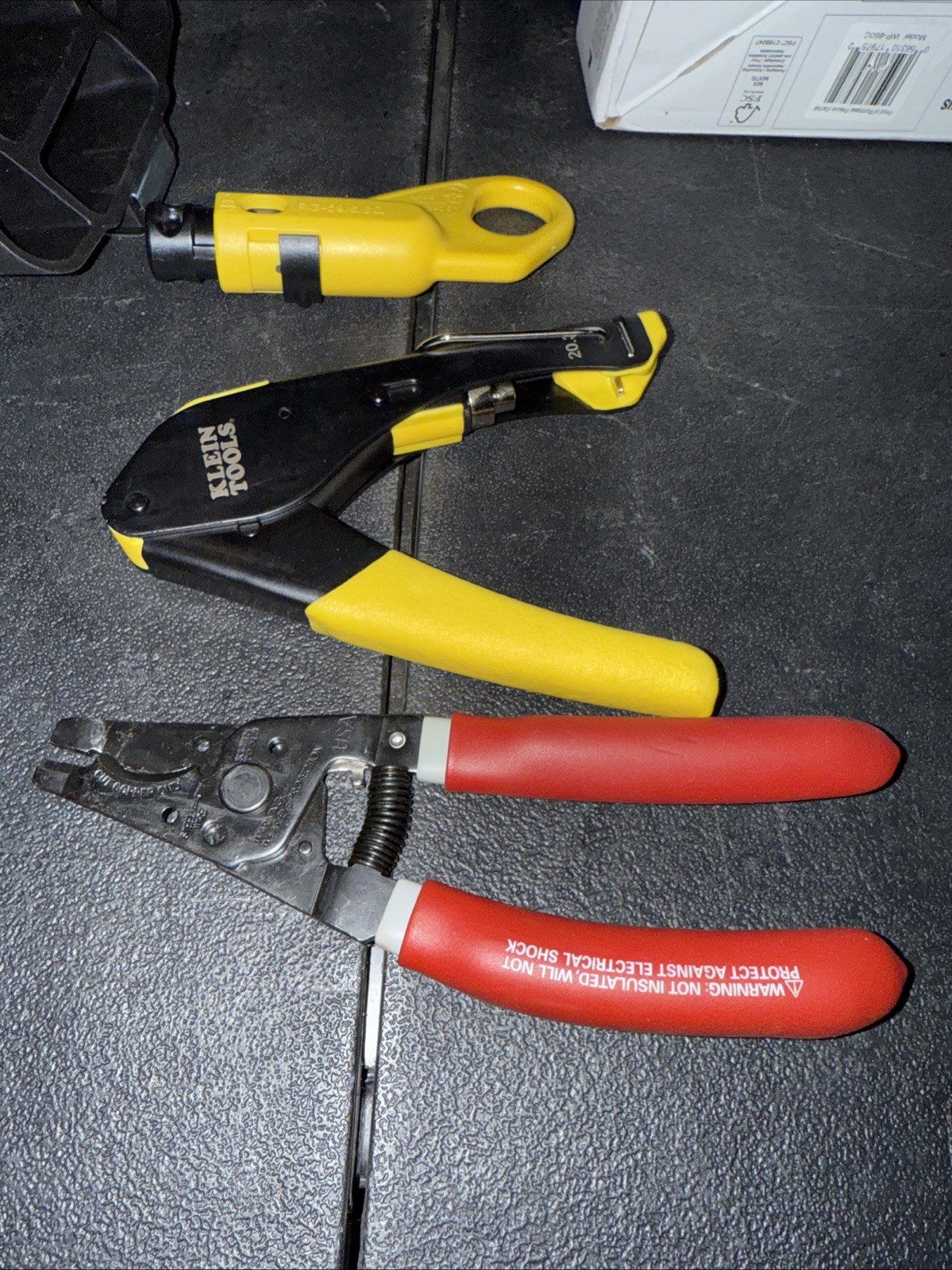 Klein Tools VDV011-852 Compression Coax Cable Installation Kit with Pouch - New