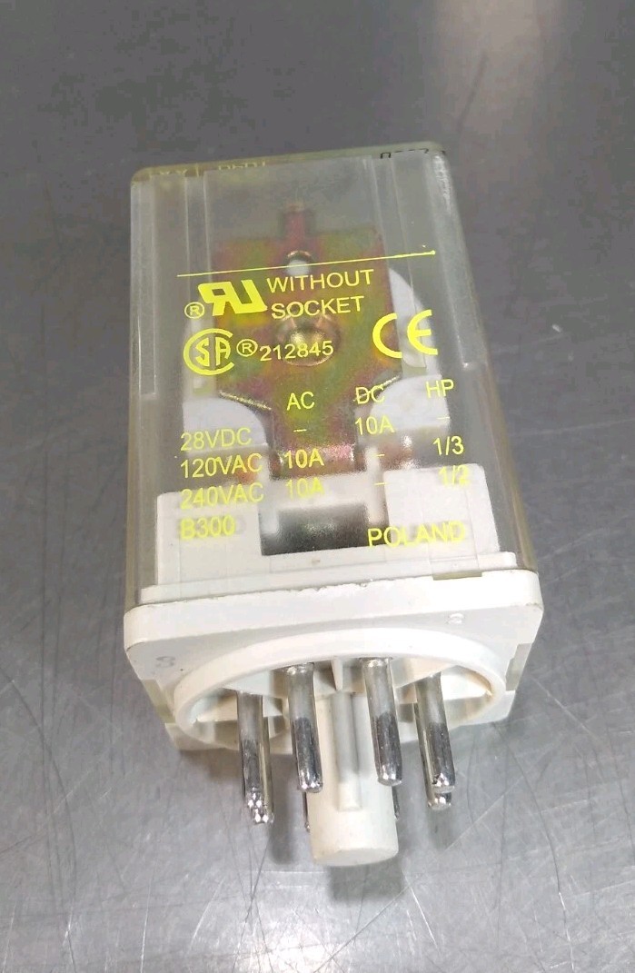 Square D 8501KP12V1     General Purpose Relay                            Loc4E40