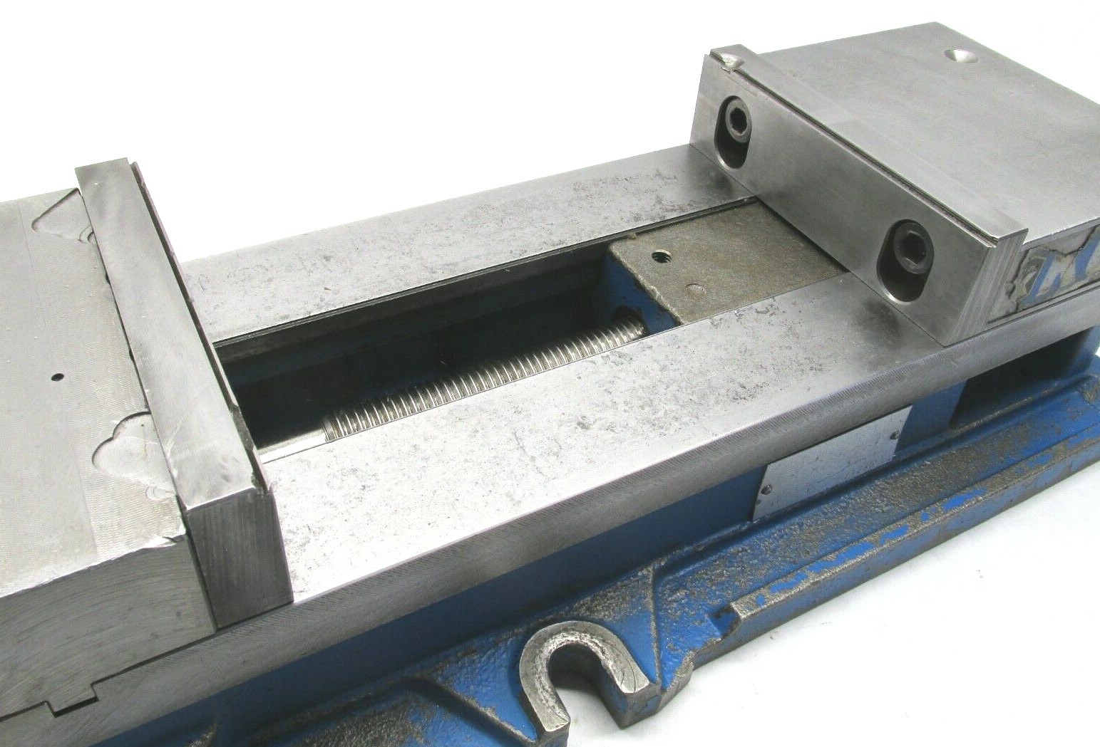 KURT ANGLOCK 6" MILLING MACHINE VISE w/ JAWS & HANDLE - #D688