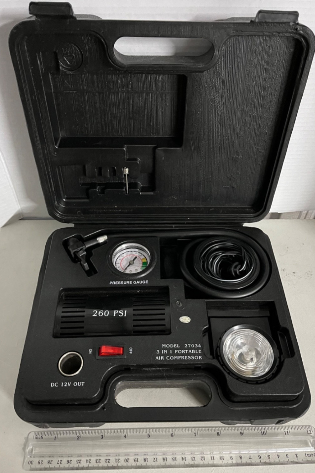 MasterCraft Model 27034 Air Compressor 260Psi 3 In 1 Compressor Gauge/Light/Pin