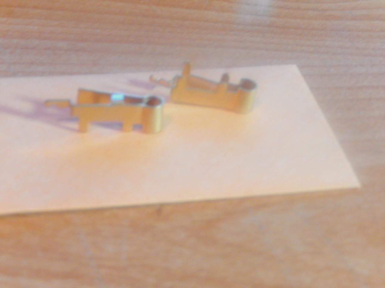 LIONEL PART - 622-117- PAIR OF BRASS BRUSH HOLDERS - NEW - sr38