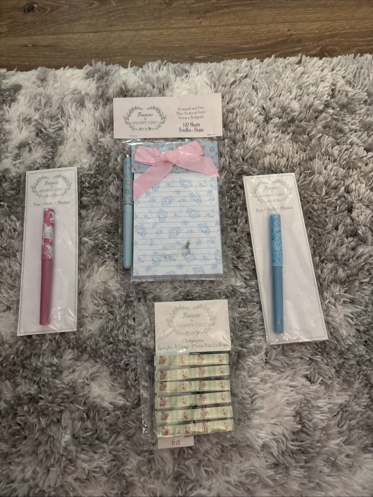 Shabby Chic by Rachel Ashwell Treasures Lot