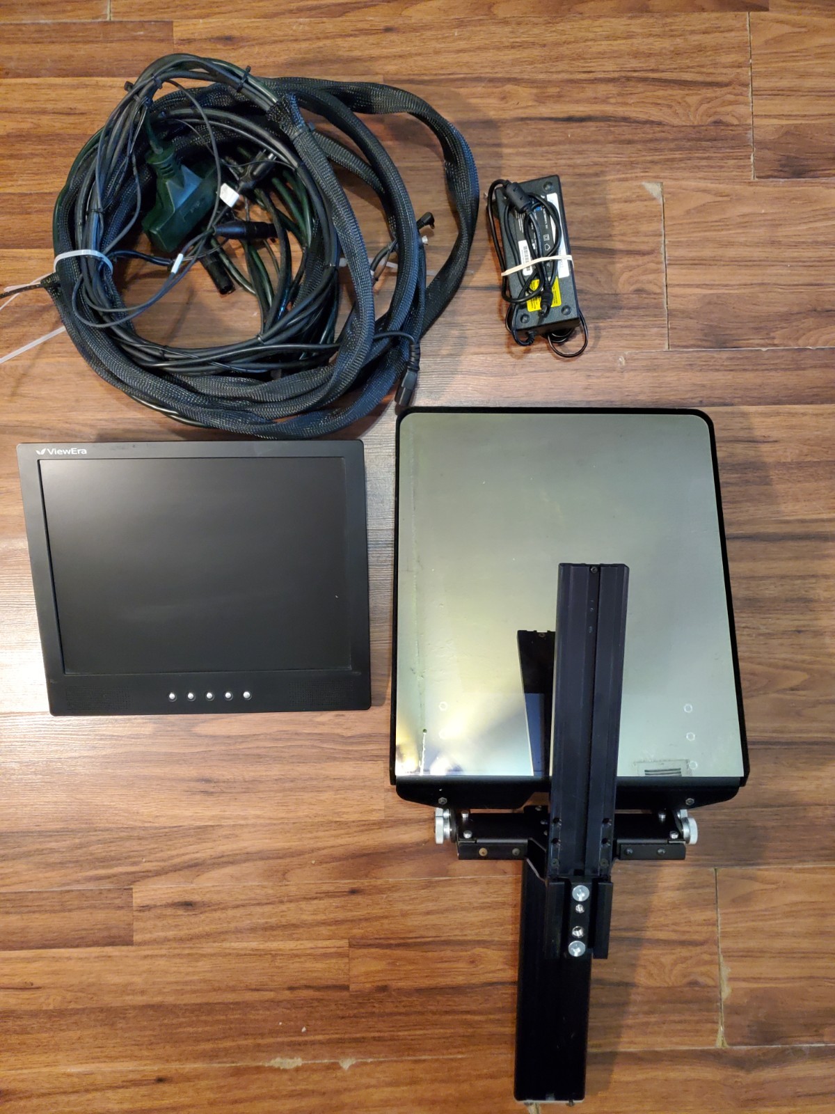 Prompter People Teleprompter  With ViewEra 15  TFT LCD Monitor V151HV