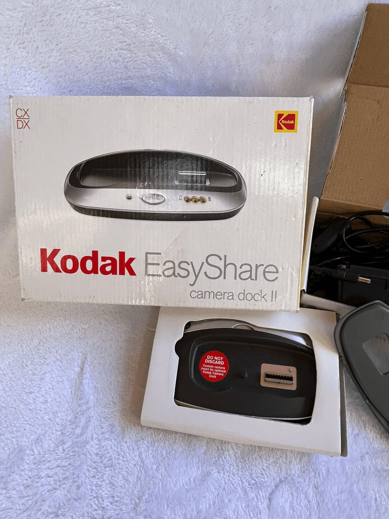 Kodak Easy Share DX4330 Digital Camera, Dock, Camera, Manuals, PARTS ONLY