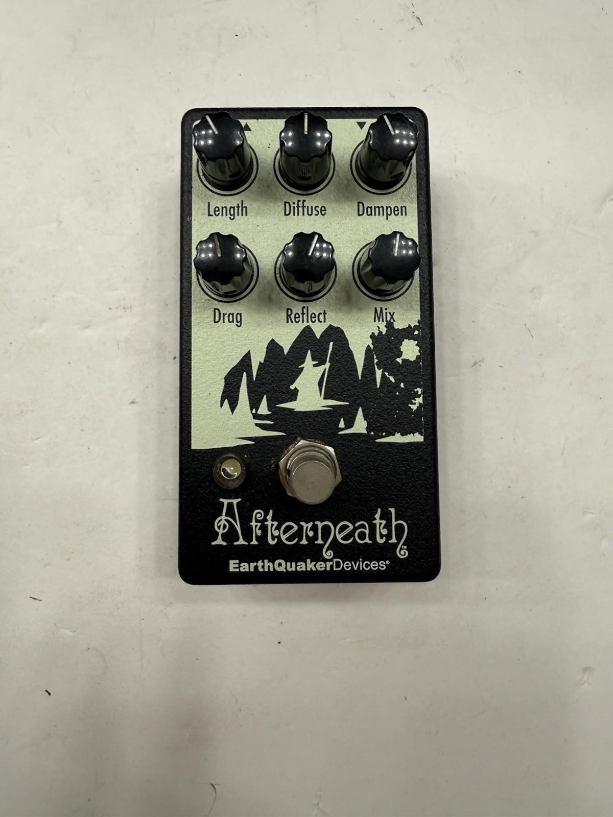 EarthQuaker Devices Afterneath Otherworldly Reverberation Guitar Effect Pedal