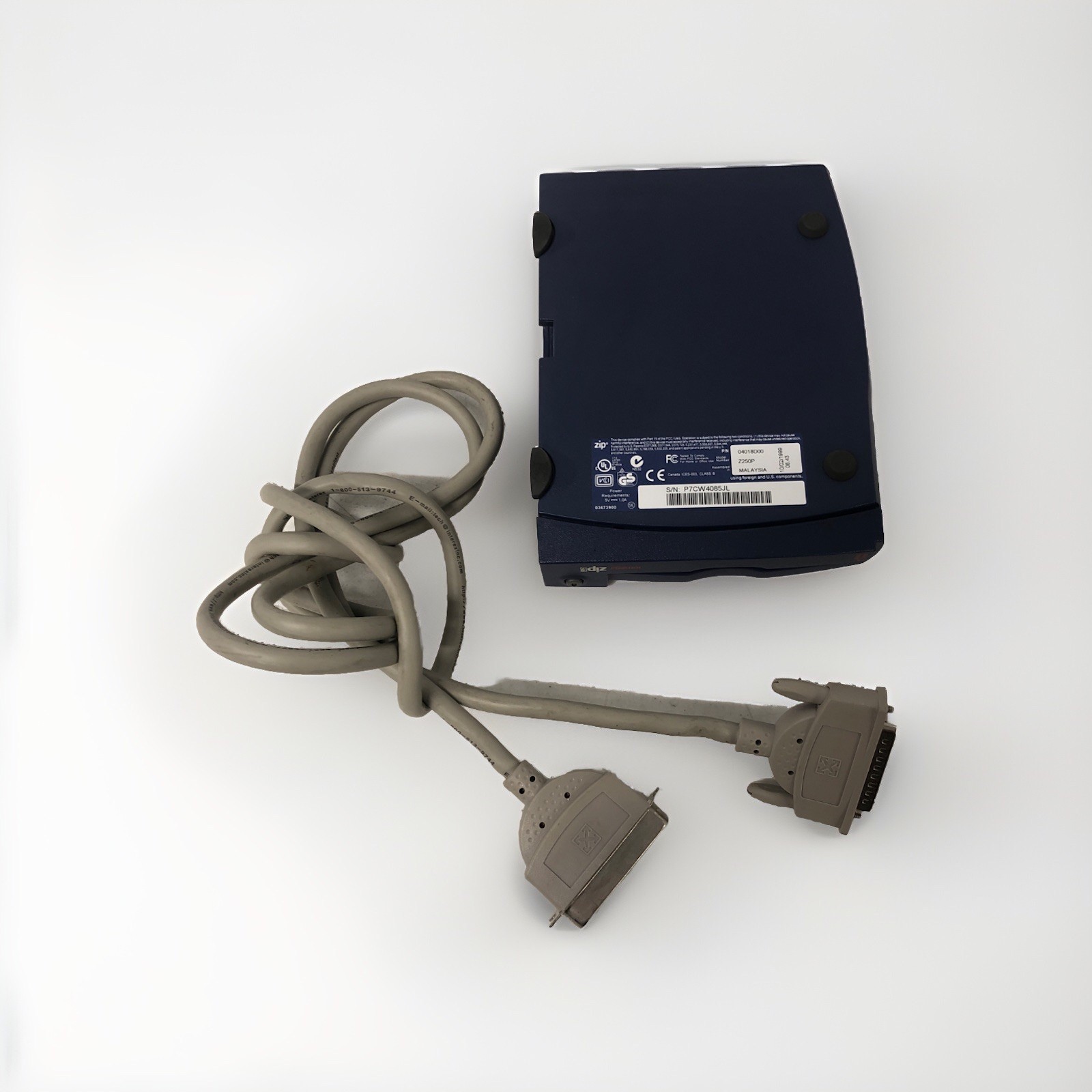 Iomega Zip 250 External Parallel Port Drive Z250P with Data Cable