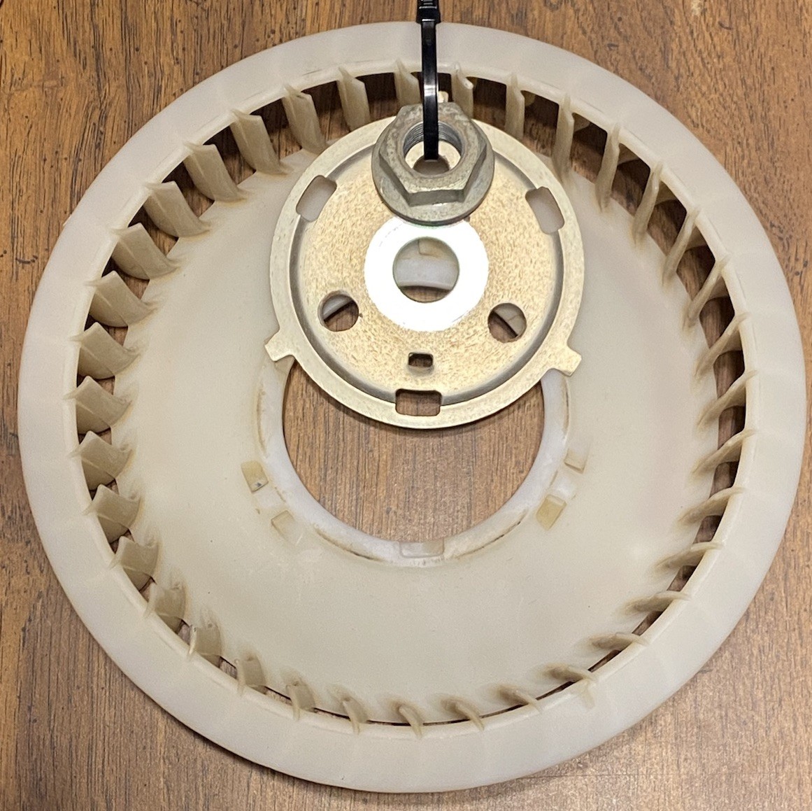 Used/Honda Cooling Fan 19511-Z6L-000, Plate 19513-Z6L-000, Nut 90201-Z6L-010