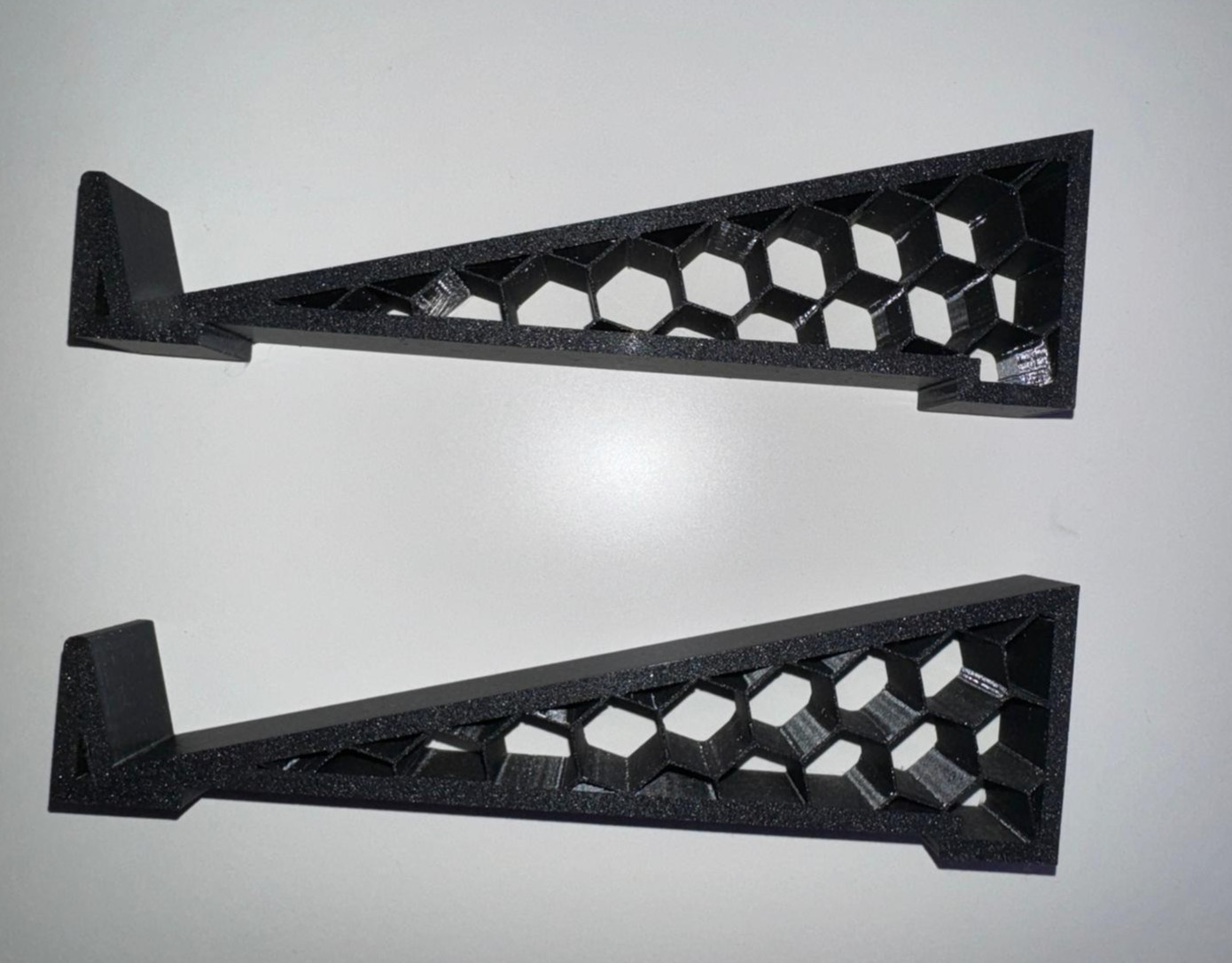 DJ Console Lift - Ergonomic and Professional Stand for DJ Console