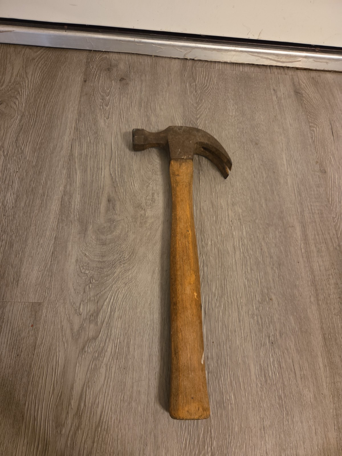 True Temper Kelly Perfect Curved Claw Hammer No 020