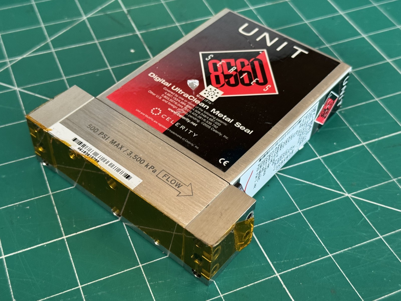 Celerity Unit 8560 Series UFC-8561 CI2 250 SCCM Mass Flow Controller