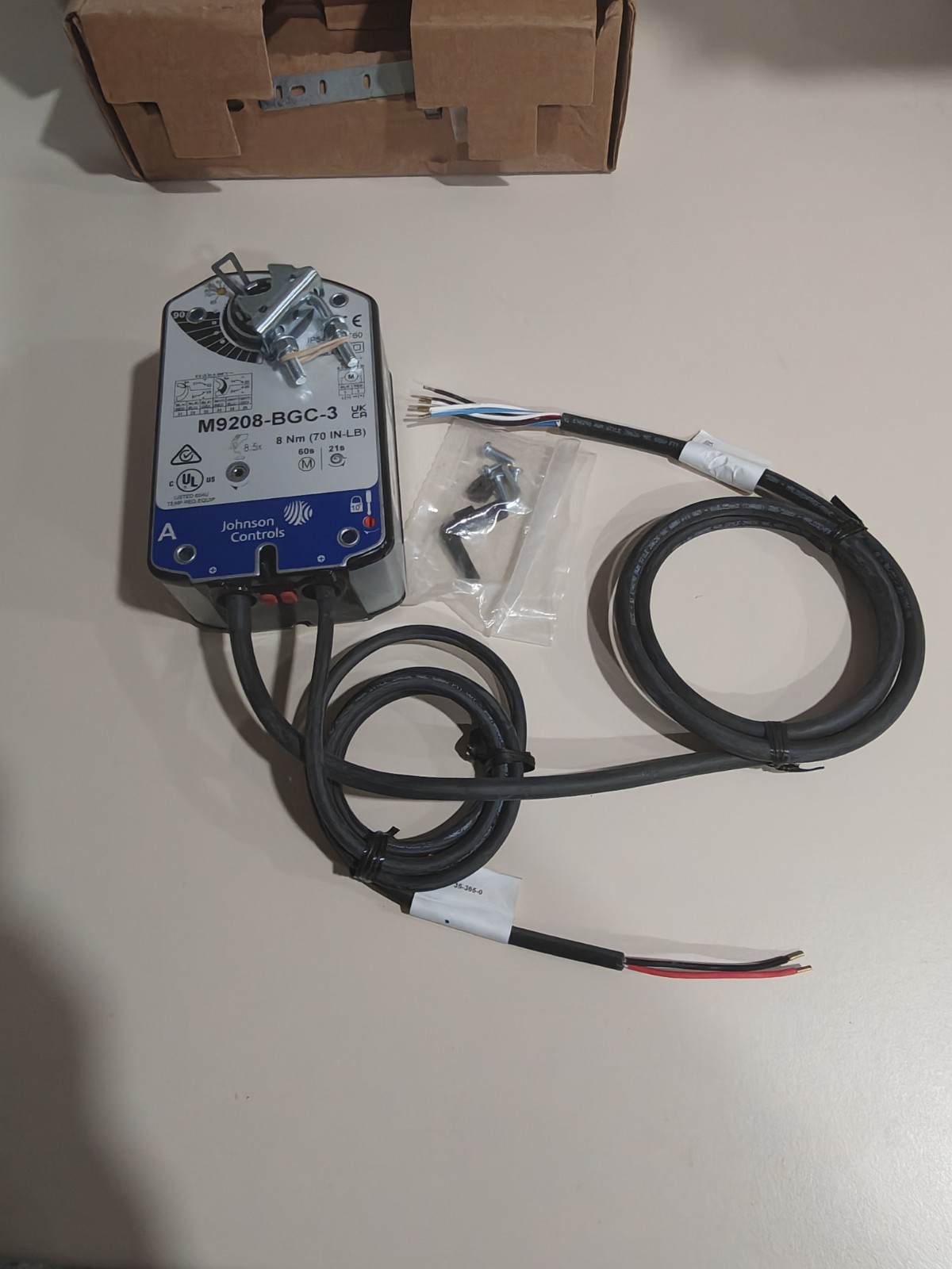 Johnson Controls M9208-BGC-3 Electric Spring Return Actuator 24V