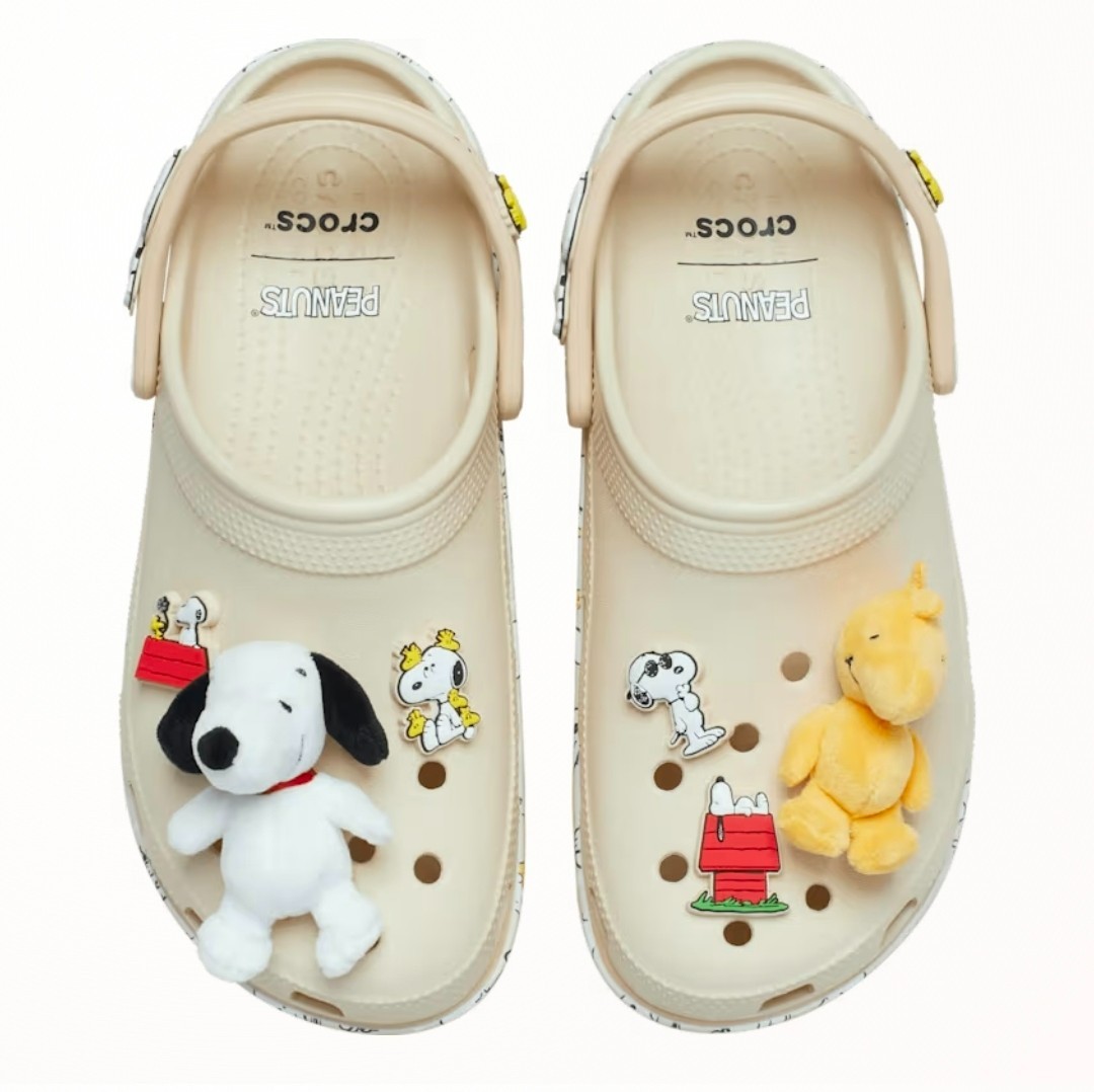 CROCS PEANUTS Classic Platform Clog 212118 Unisex Sandals Slippers Korea