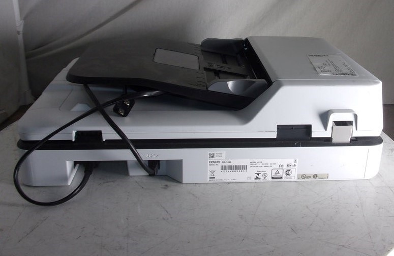 EPSON DS-1630 J411B Flatbed Color Document Scanner
