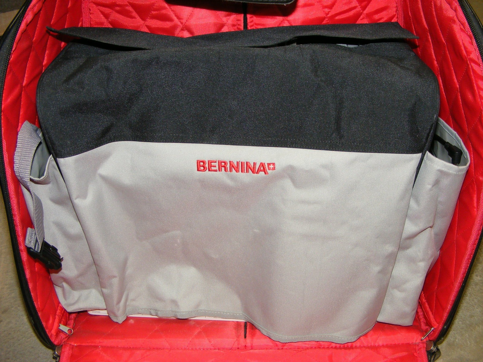 BERNINA B380 Sewing Machine with Rolling Case