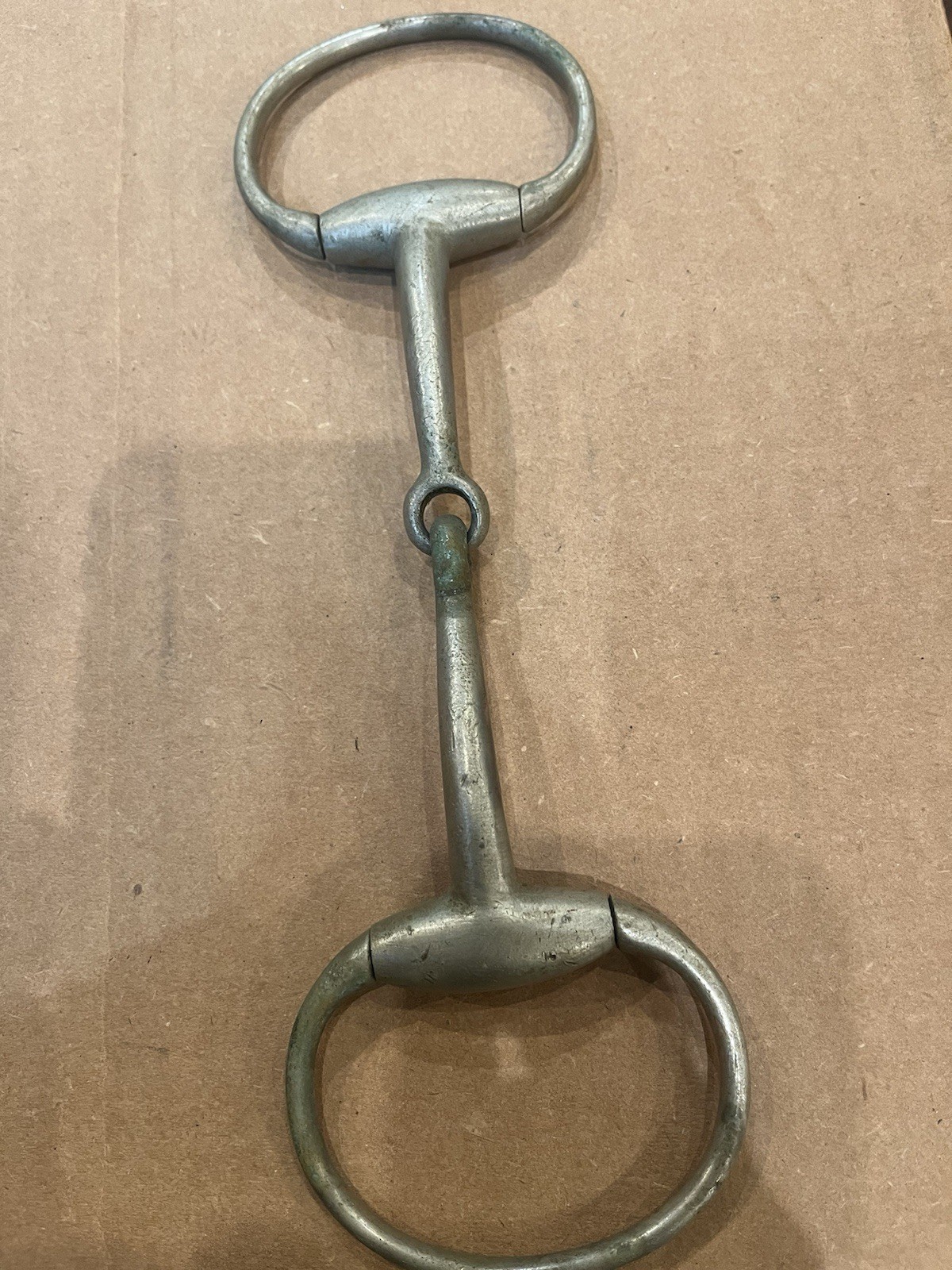 D-Ring Snaffle Bit Metal English Made , Look Closer good bit