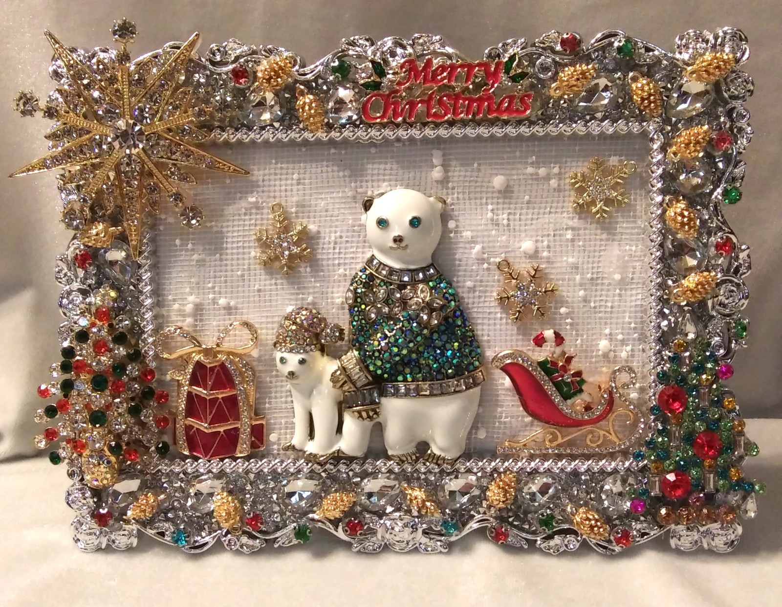 JEWELRY ART- Polar Bears and Merry Christmas