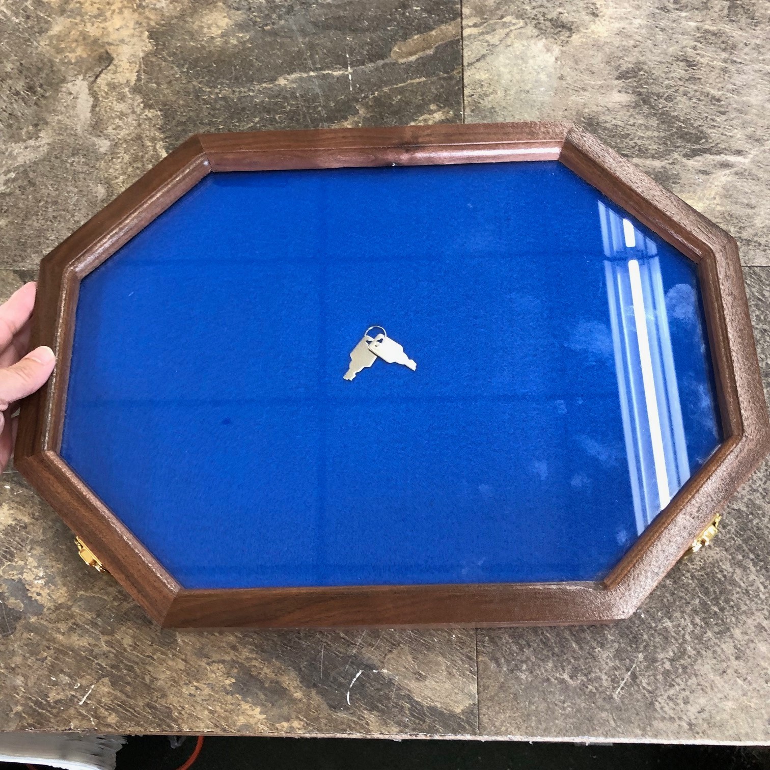 New Display Case Octagon Locking 17.5" x 13" x 2" Wood Collectibles Arrowhead