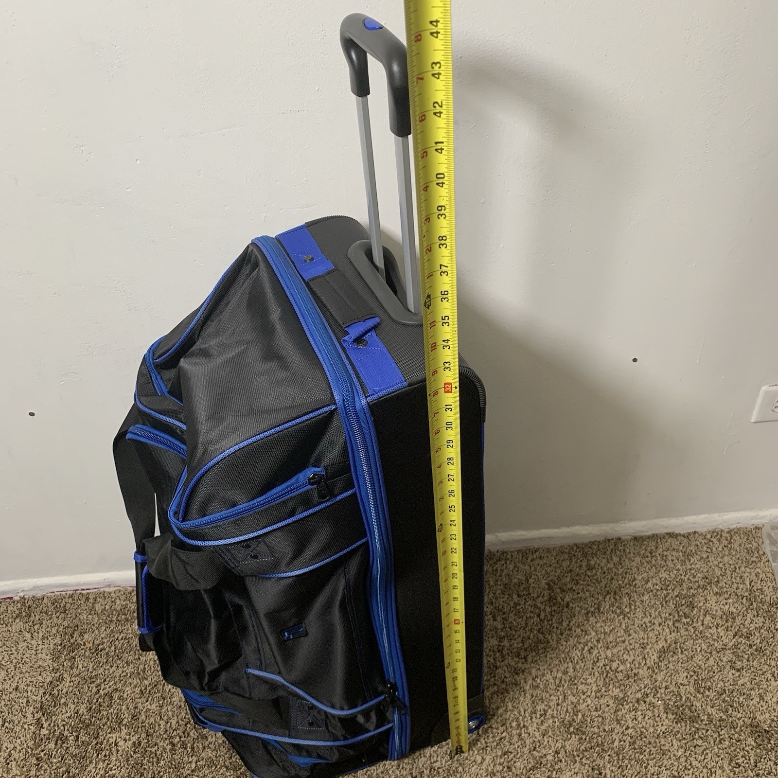 FŪL - Full Split Level Rolling Duffle Luggage Bag with Wheels - Black / Blue