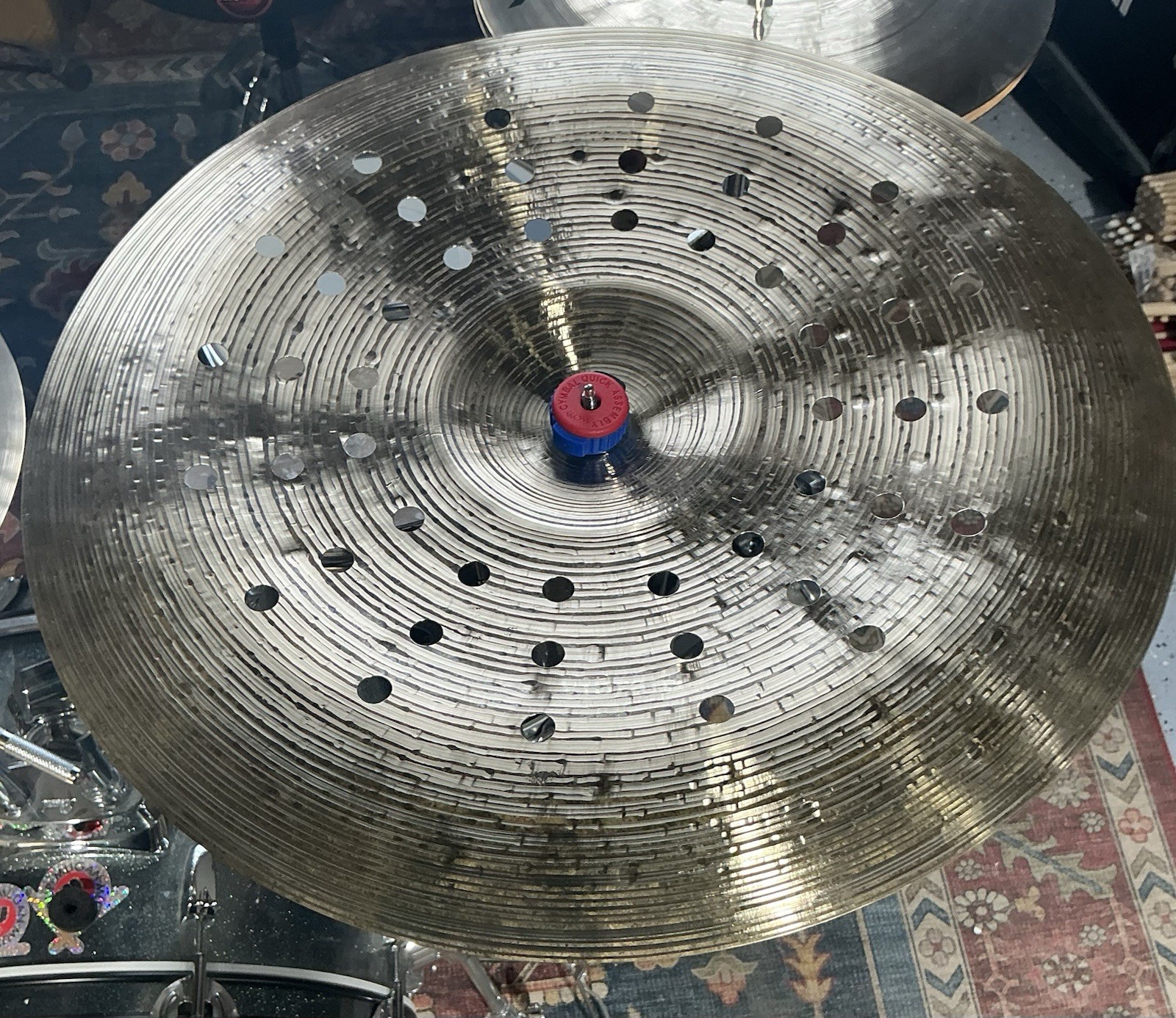 Aisen 18” VibranT Holy China Cymbal
