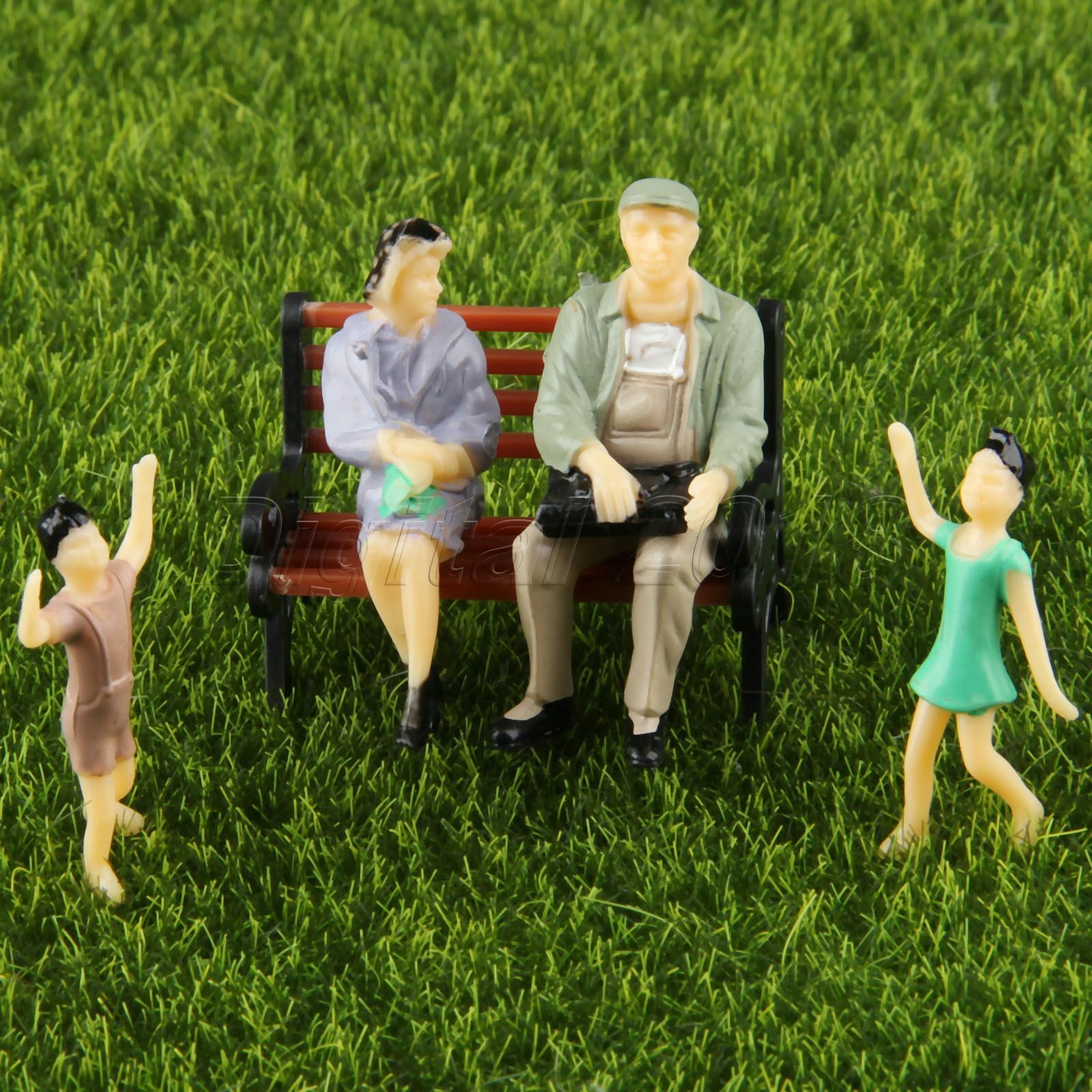 10pcs Plastic Park Plain People Model Train Scenery Layout Scale 1:30 Painted