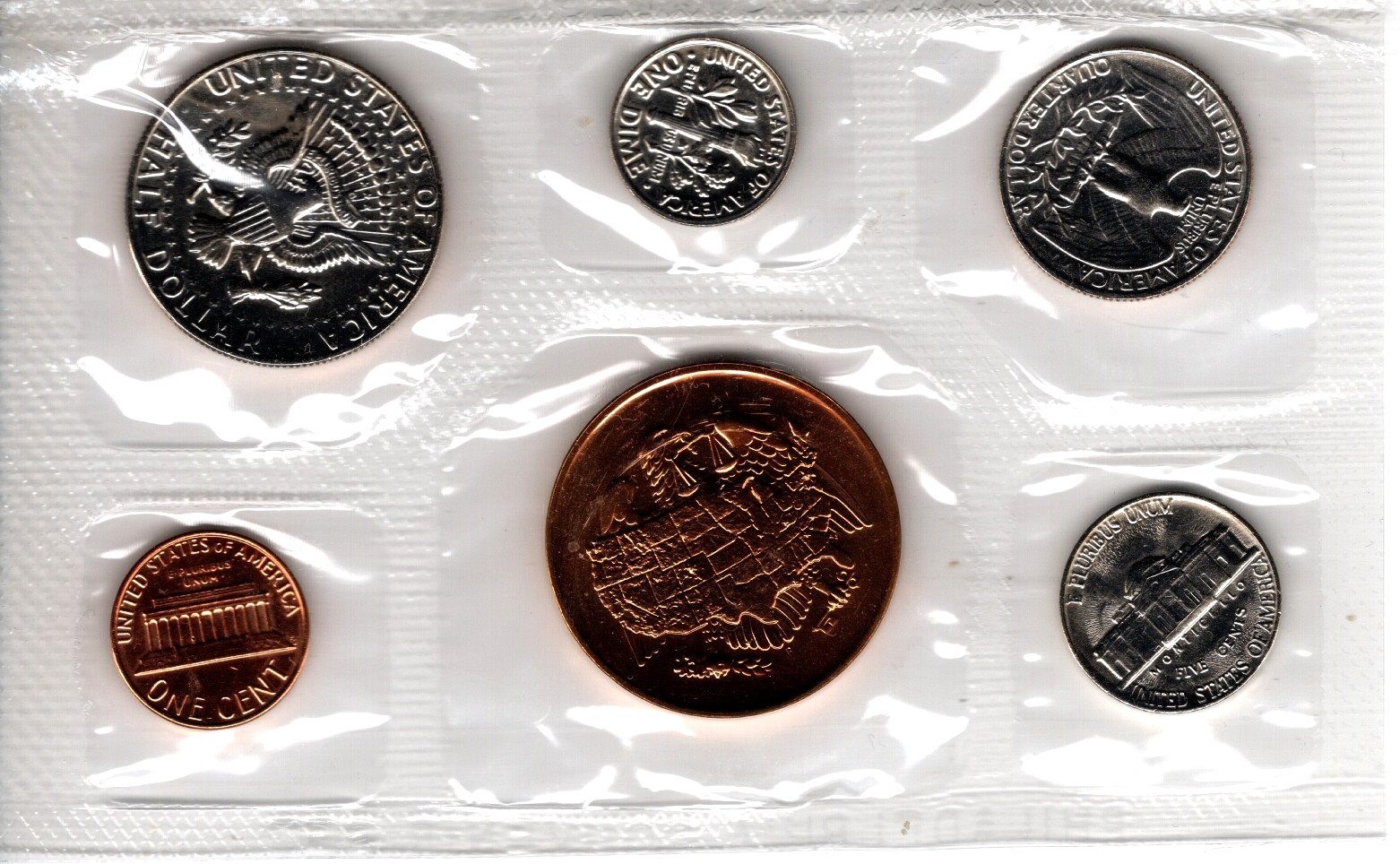 1982 AUTHENTIC US MINT UNCIRCULATED PHILADELPHIA SOUVENIR SET MINT ERROR