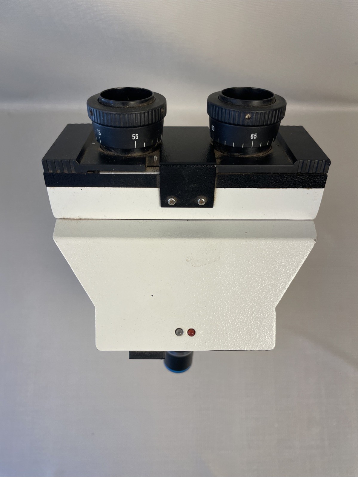 Omax M82E Compound Lighted Microscope No Eye Pieces