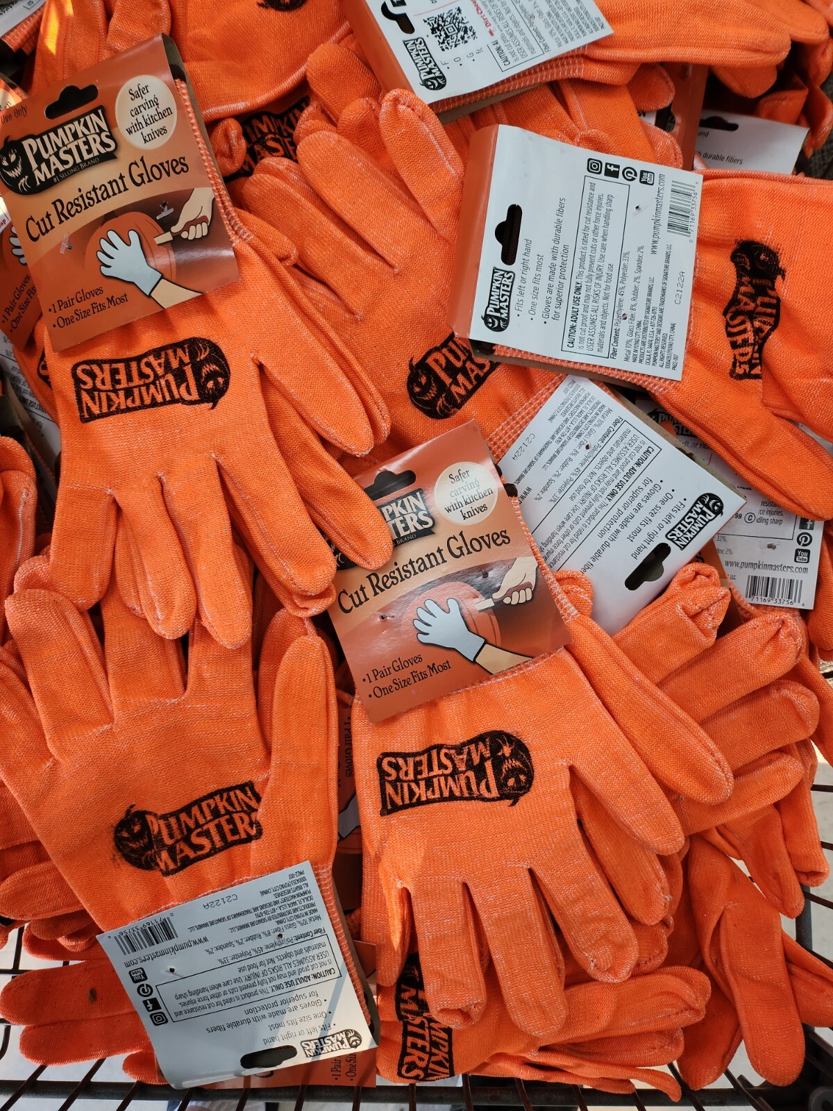 Cut Resistant Work Gloves One Size Fits most Pumpkin Masters Safer Carving NEW