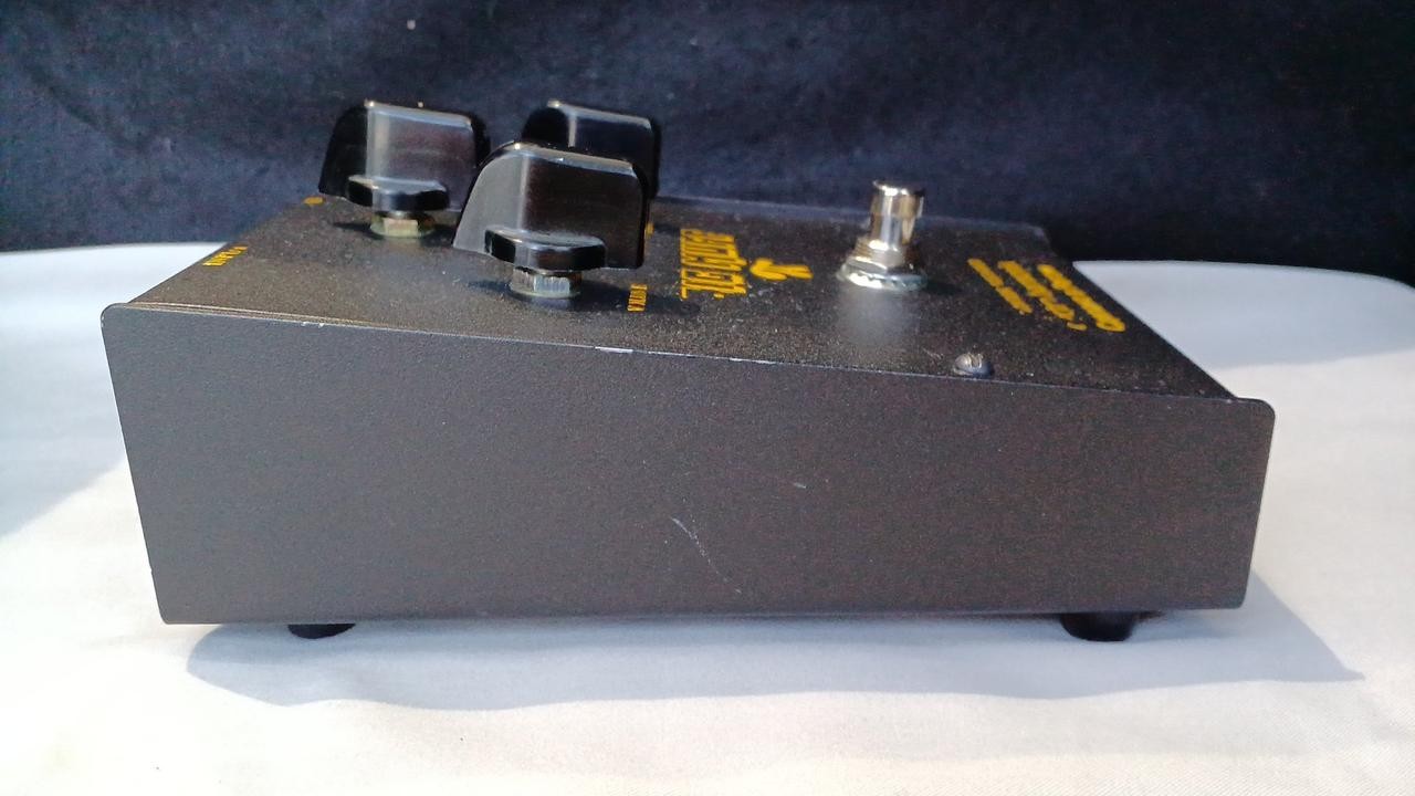 ELECTRO HARMONIX BIG MUFF PI EFFECTOR 101813
