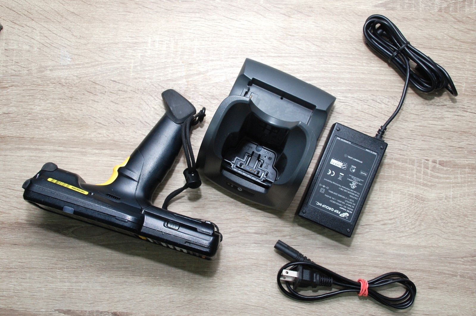 Zebra MC330K-GI3HA3US01 Mobile Computer Barcode Scanner Android8 4Gb/16GB MC3300