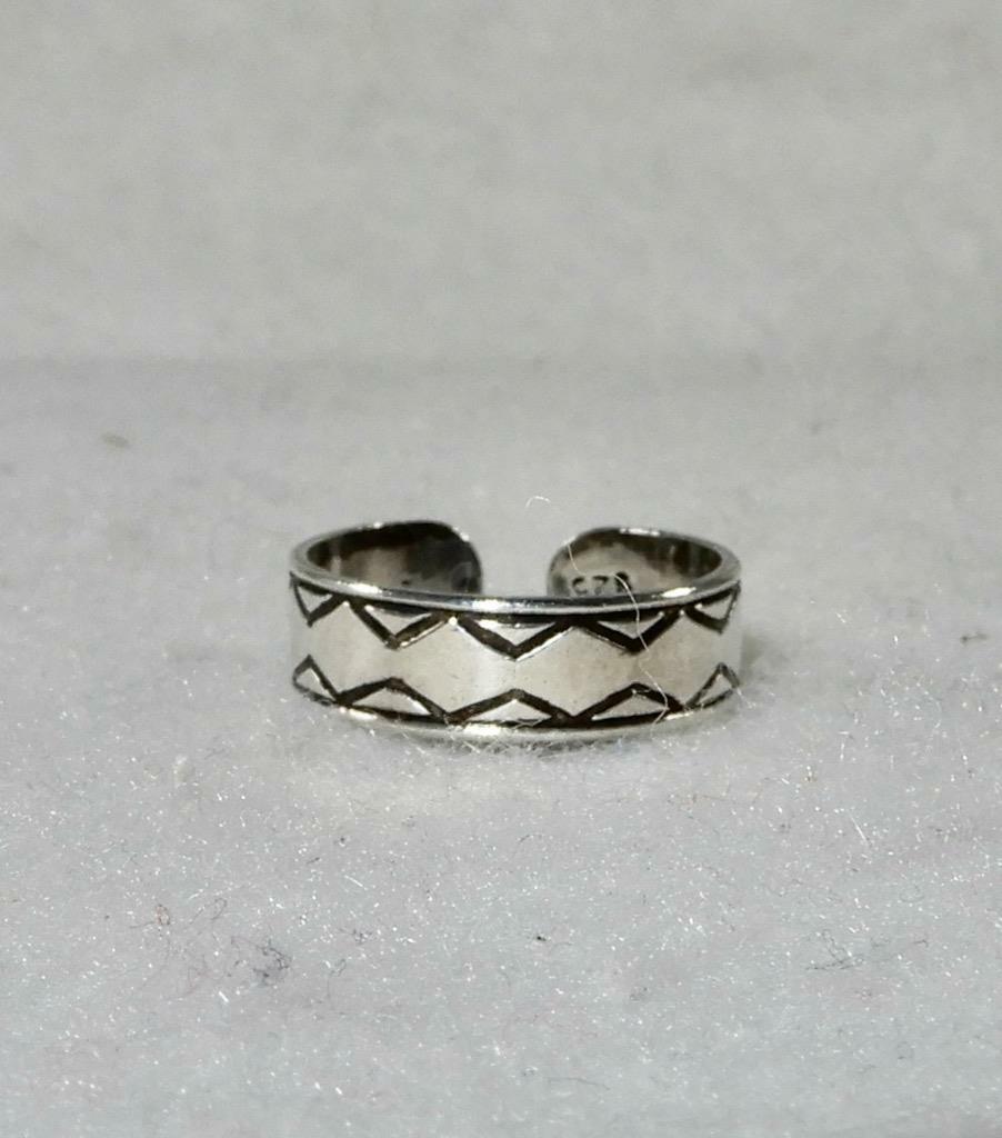 Diamond Shape Design Toe Ring 925 Sterling Silver Adjustable