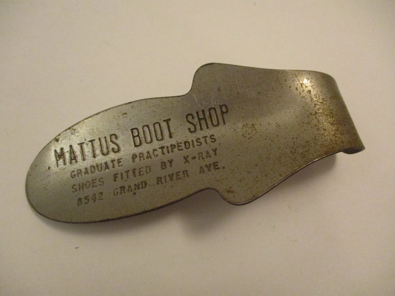 Vintage Advertising Shoe Horn Mattus Boot Shop Detroit Michigan Fitted by X-Ray