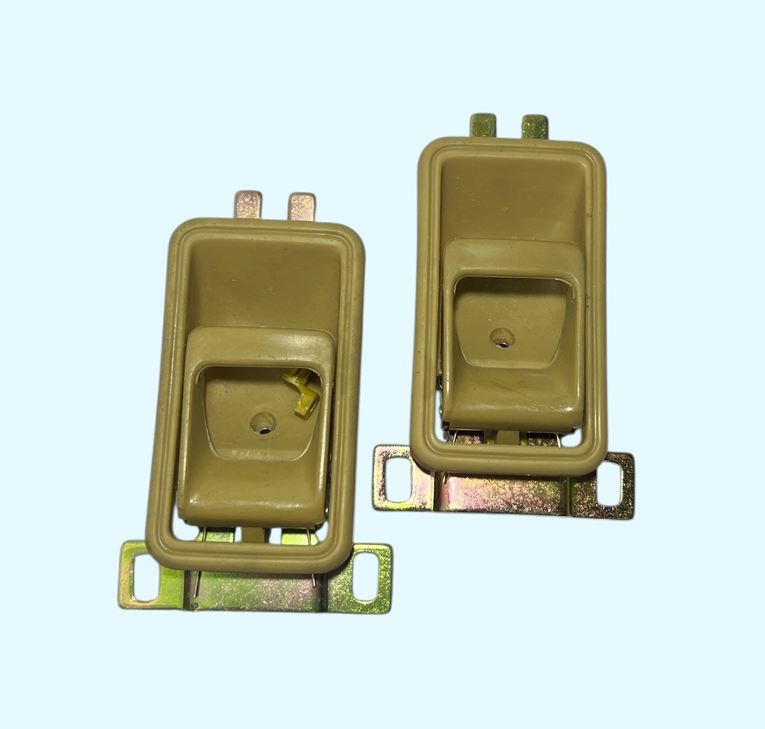 Inner Door Handle Pair For Toyota Hilux RN30 LN30 RN40 LN40 1978-1983